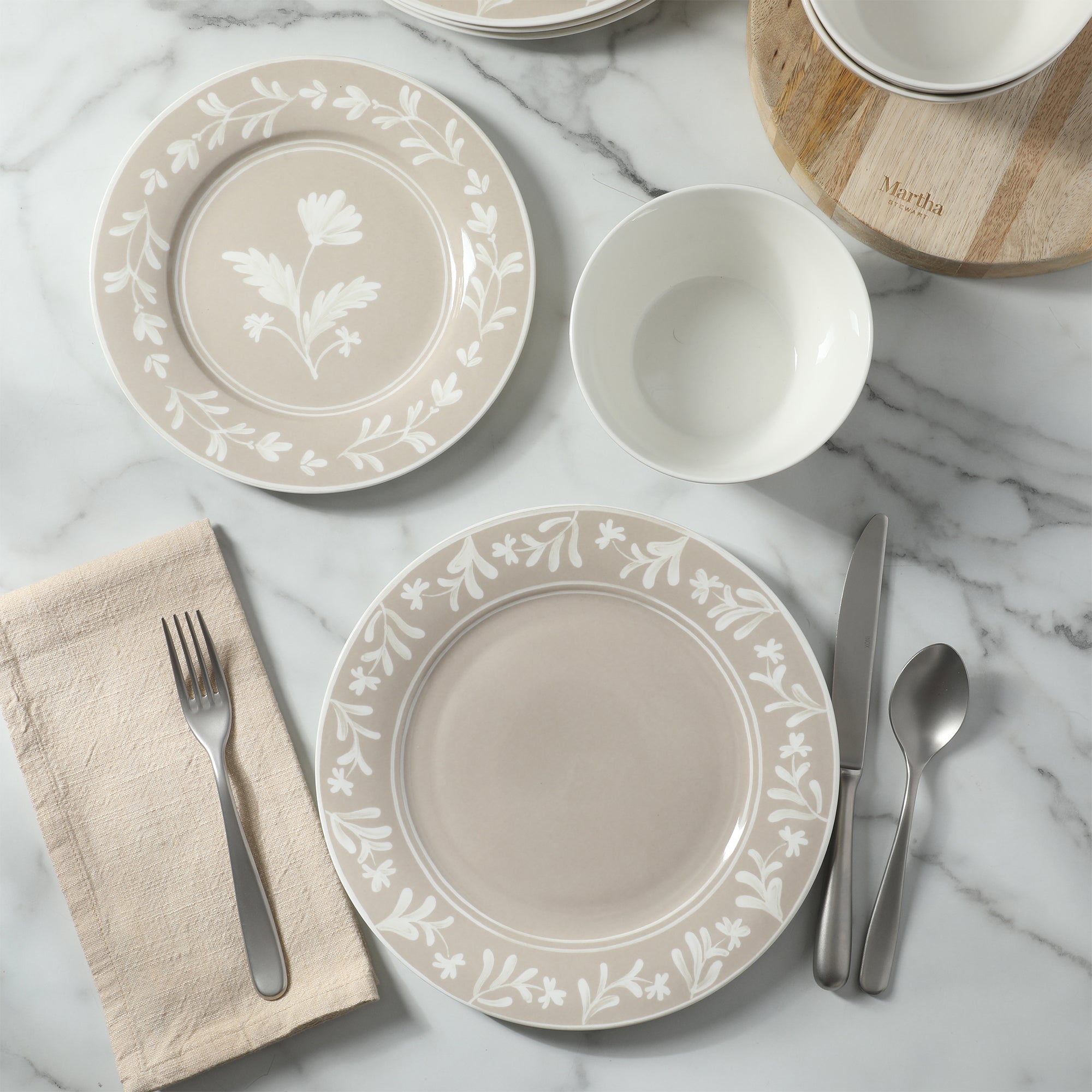 Martha Stewart Maiden Crown 12-Piece Dinnerware Set – Vegan Bone China Ceramic Plates & Bowls – Floral Design – Service for 4 – Dishwasher & Microwave Safe