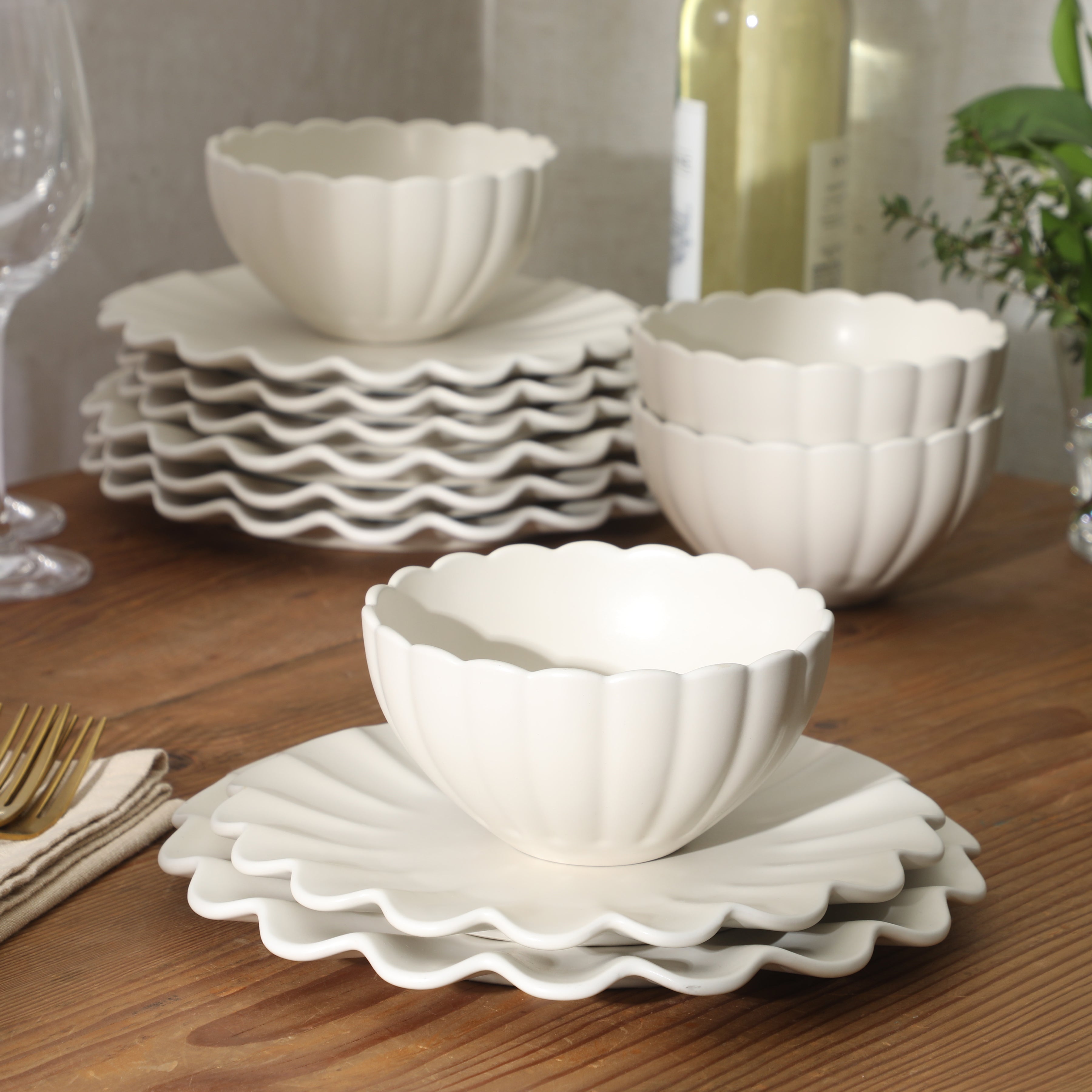 Gibson Elite Plates and Bowls Sets, 12-Piece Stoneware Dinnerware Set for 4, Scalloped Dish Set with Dinner Plates, Salad Plates & Bowls