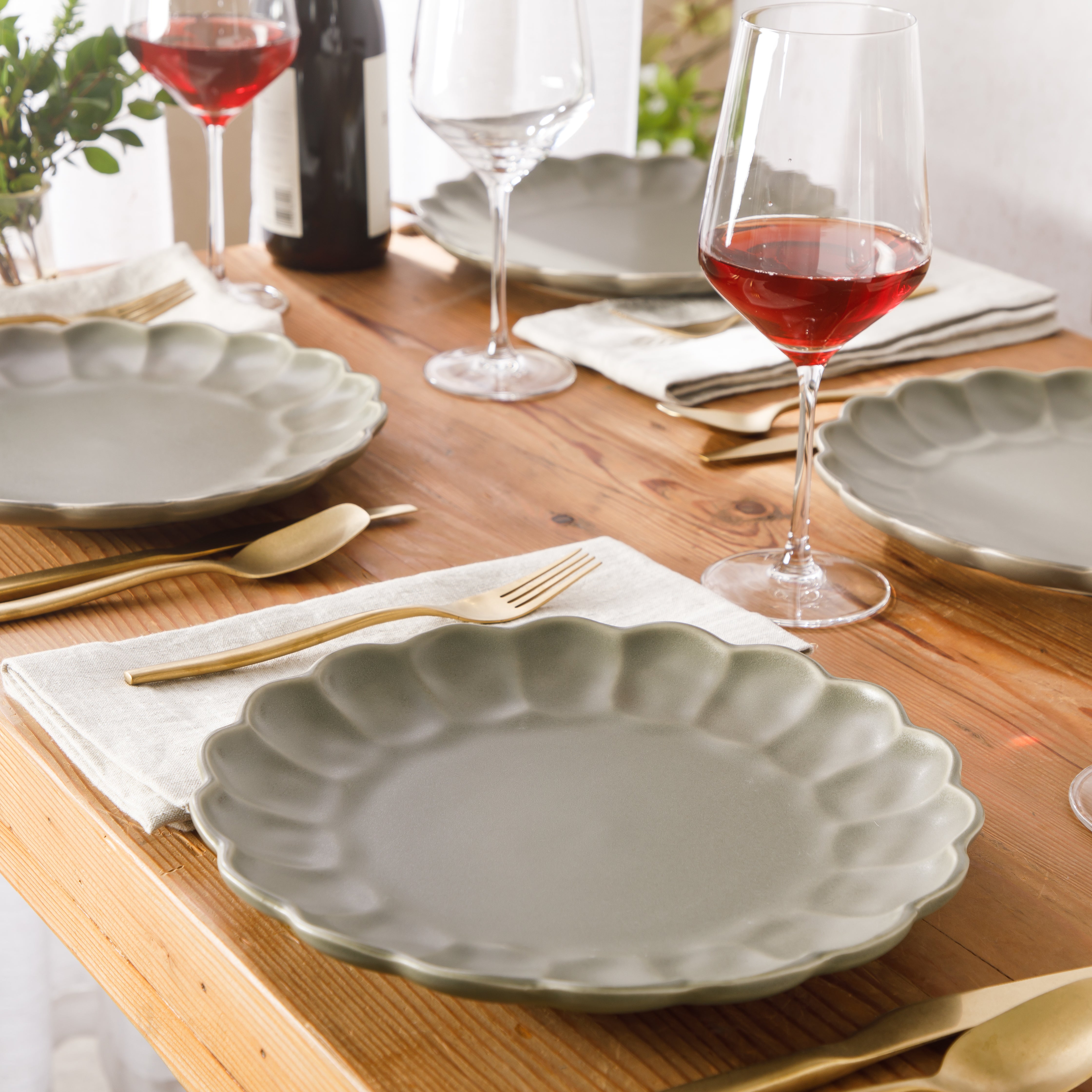 Bloomhouse Dinner Plates Set of 4, 10.75 Inch Stoneware Plates, Reactive Glaze, 2-Time Oprah's Favorite Things, Dishwasher & Microwave Safe, Grey