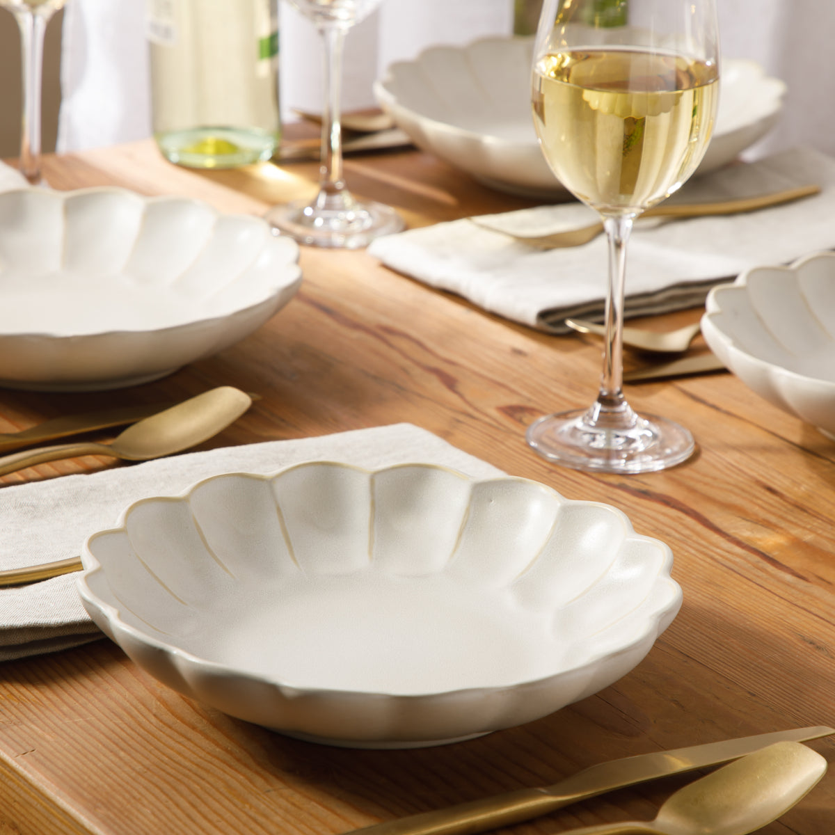 Bloomhouse Pasta Bowls Set of 4, 9 Inch Stoneware Soup & Salad Bowls, Reactive Glaze, Oprah's Favorite Things, Dishwasher & Microwave Safe