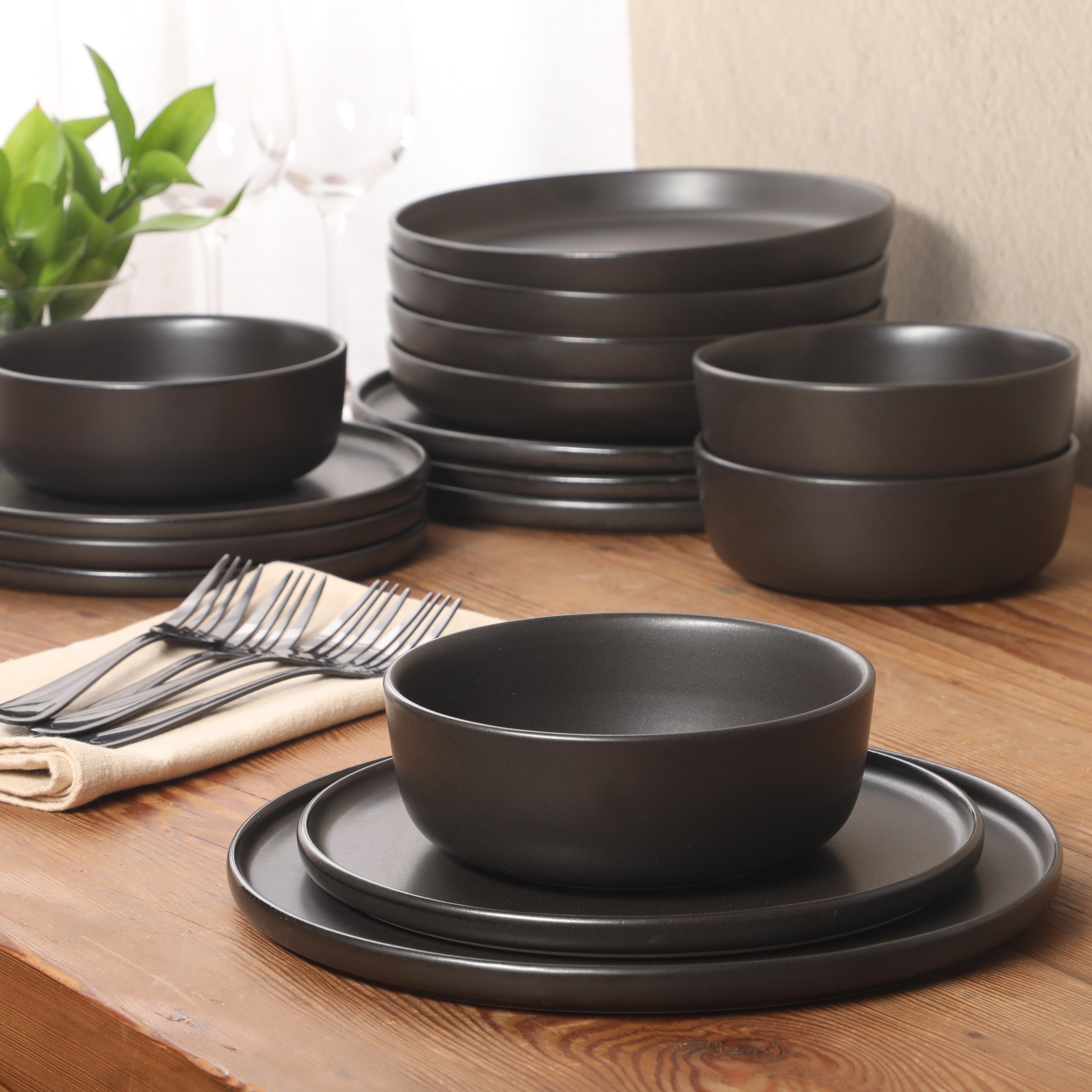 Gibson Elite Bayou Moon Plates and Bowls Sets, 16-Piece Matte Stoneware Dinnerware Sets, Solid Color Reactive Glaze Dish Set