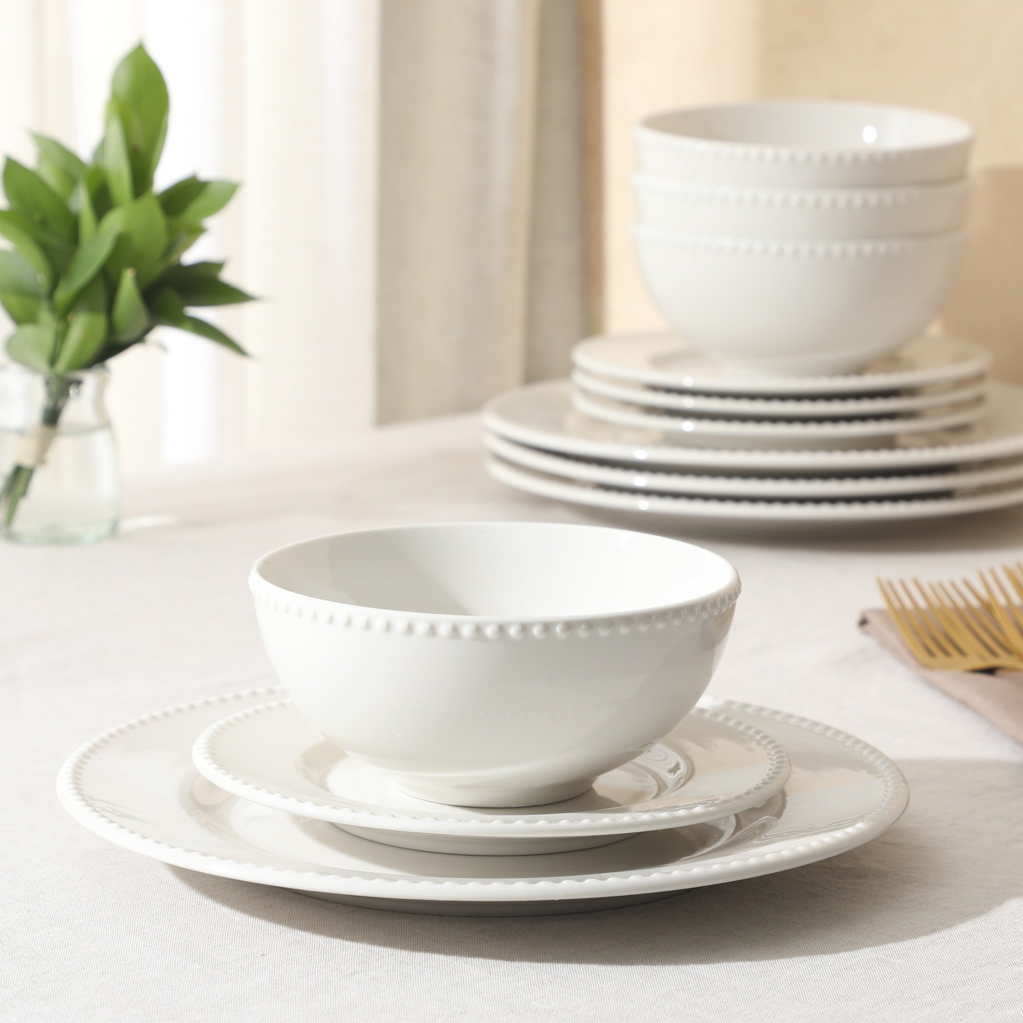Gibson Home Caviara Plates and Bowls Set, 12-Piece Dinnerware Set, White Round Beaded Rim Porcelain Dish Set, Dinner Plates, Salad Plates & Cereal Bowls