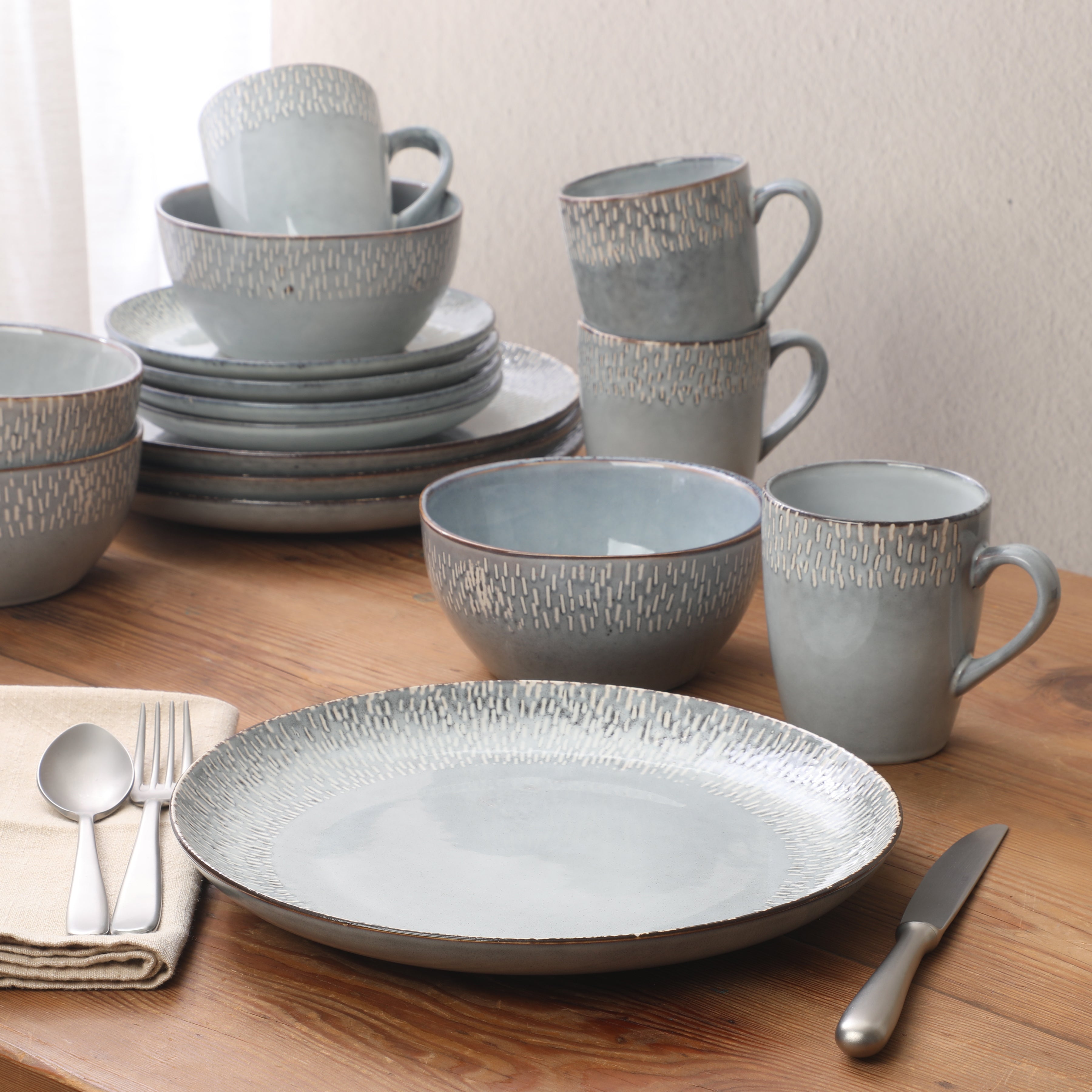 Gibson Elite Jasper 16 Piece Plates and Bowls Reactive Glaze Dishes Stoneware Ceramic Dinnerware Set - Service for 4 - Taupe