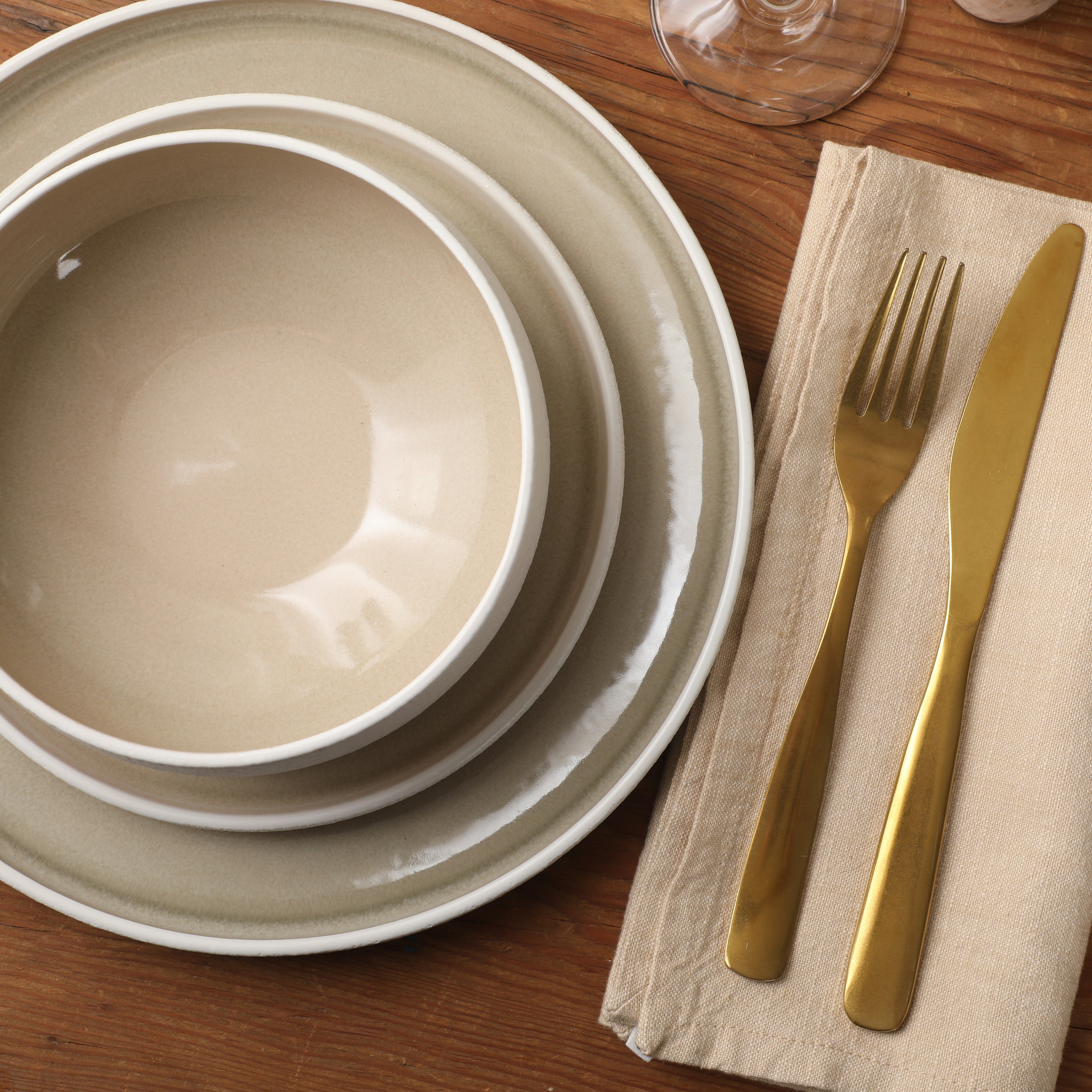 Gibson Elite Pacifco Beach Plates and Bowls Sets, 12-Piece Stoneware Dinnerware Sets, Reactive Glaze Dish Set
