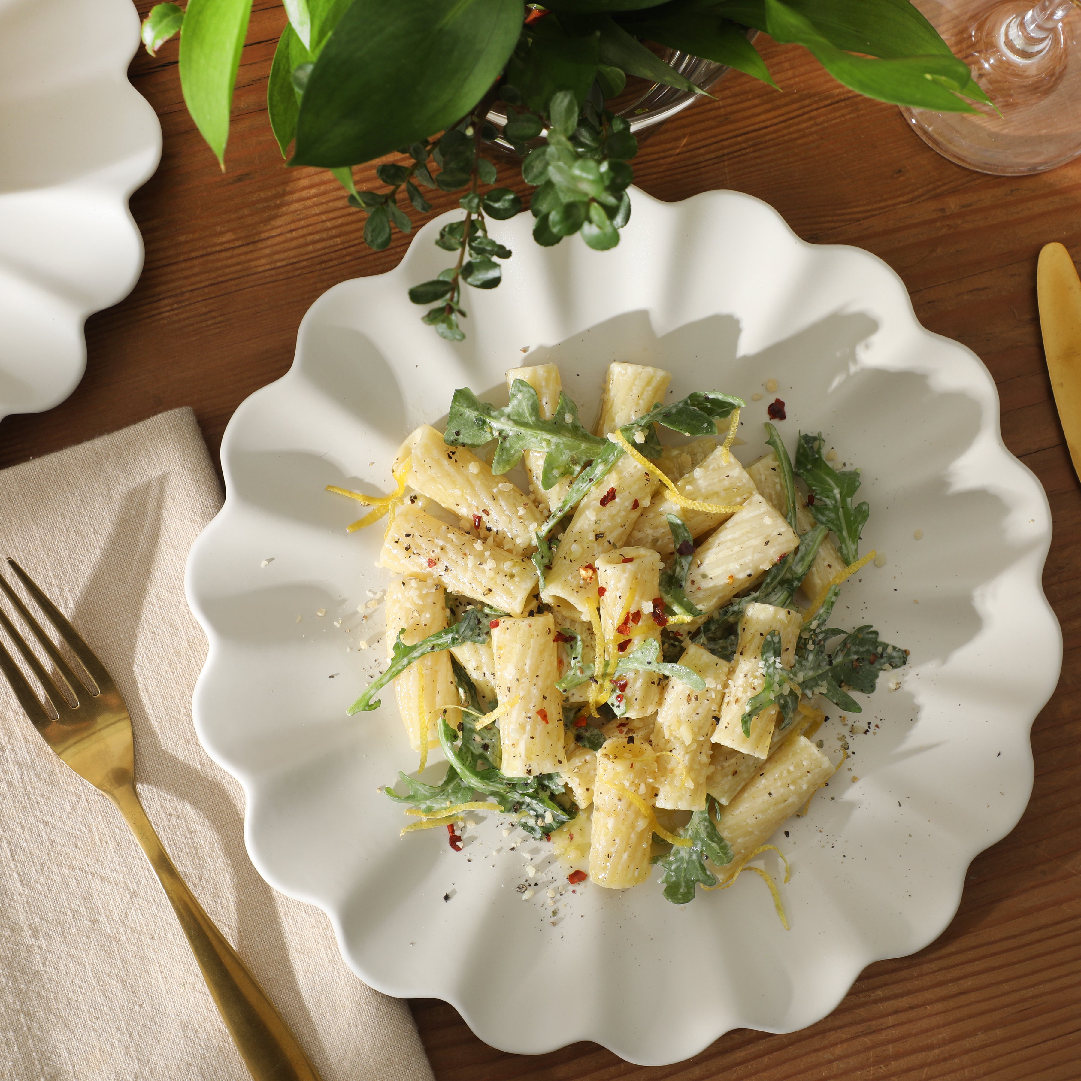 Gibson Elite Plates and Bowls Sets, 12-Piece Stoneware Dinnerware Set for 4, Scalloped Dish Set with Dinner Plates, Salad Plates & Bowls