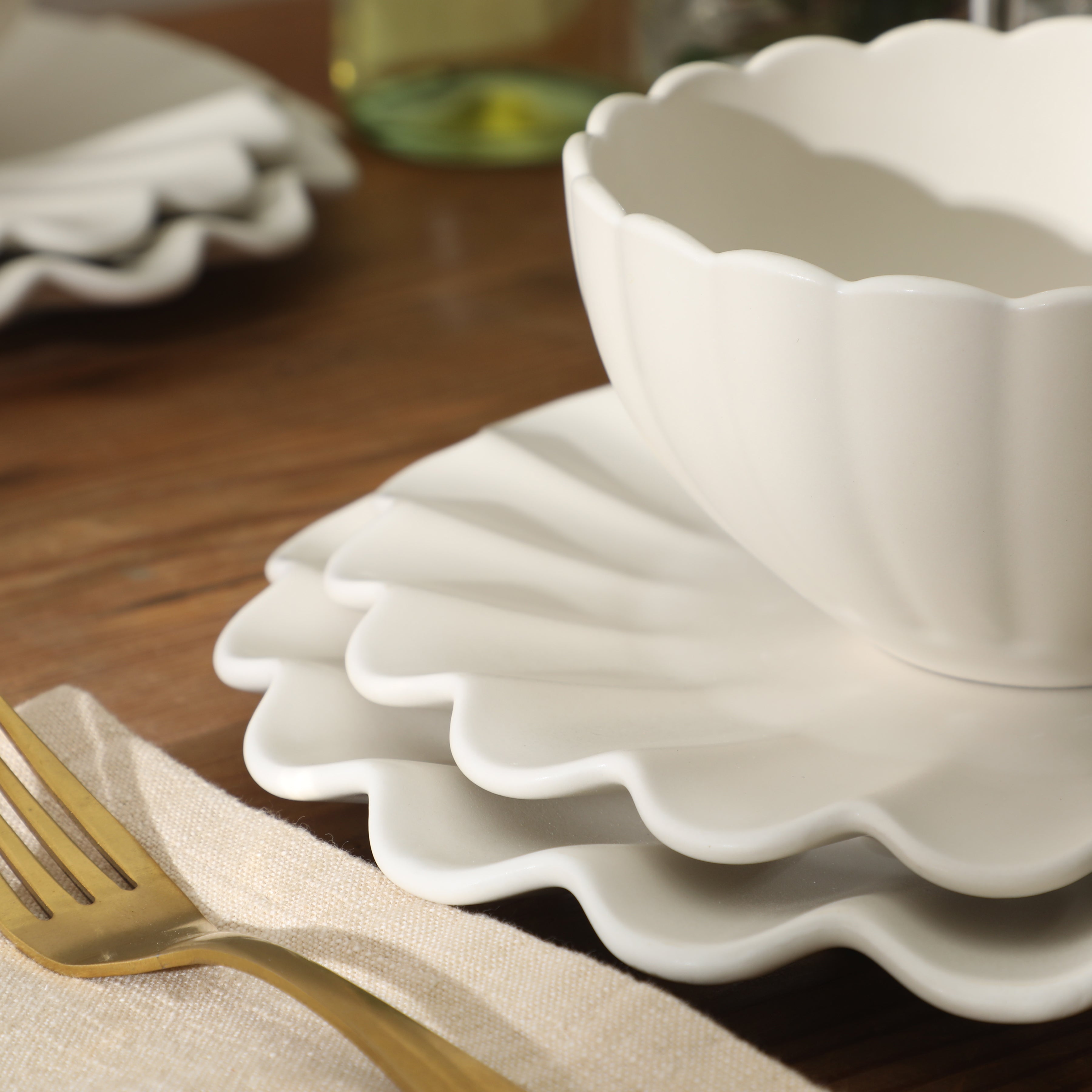 Gibson Elite Plates and Bowls Sets, 12-Piece Stoneware Dinnerware Set for 4, Scalloped Dish Set with Dinner Plates, Salad Plates & Bowls
