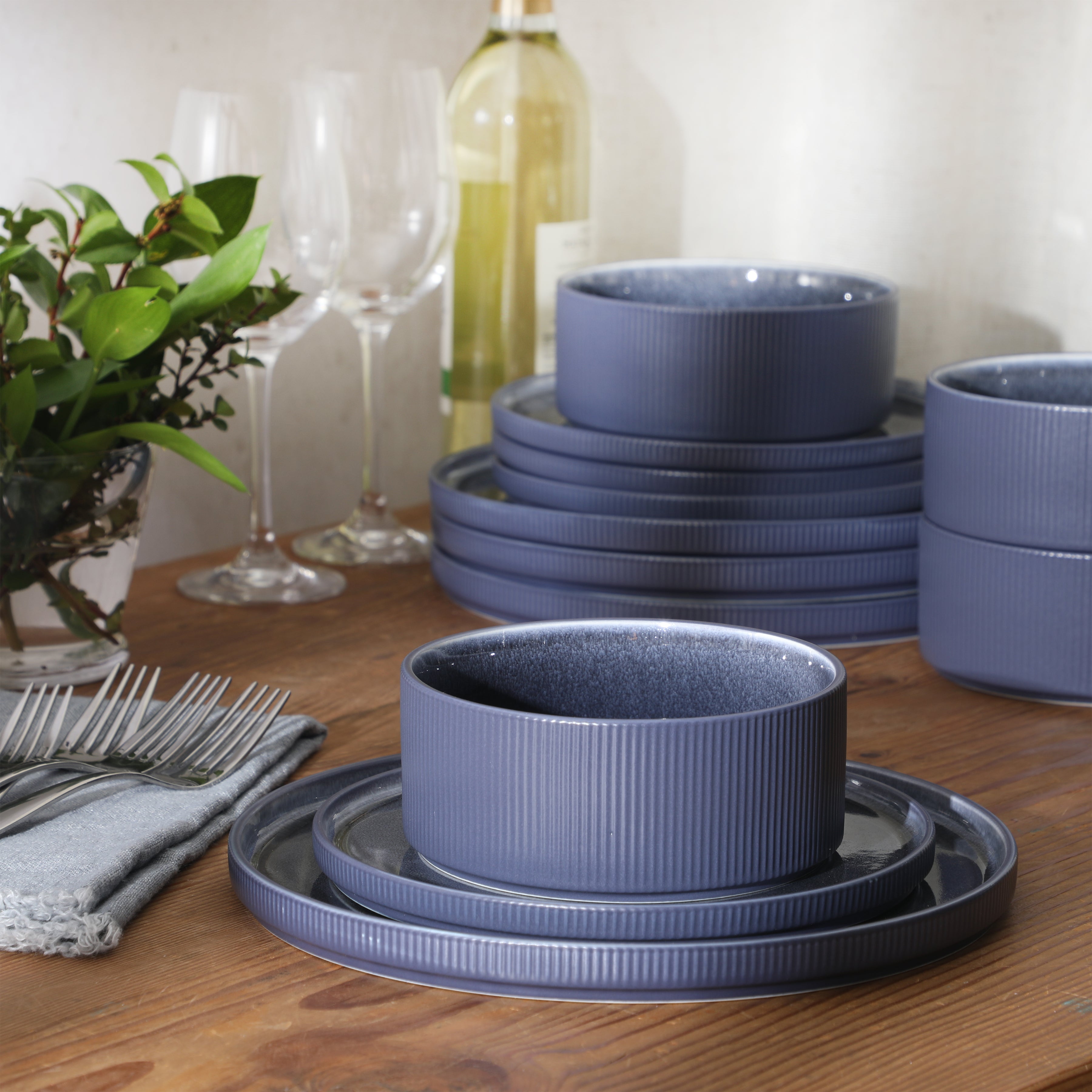 Gibson Elite Redrock Canyon 12-Piece New Bone China Dinnerware Set Service for 4, Reactive Glaze Plates and Bowls, Dishwasher Safe