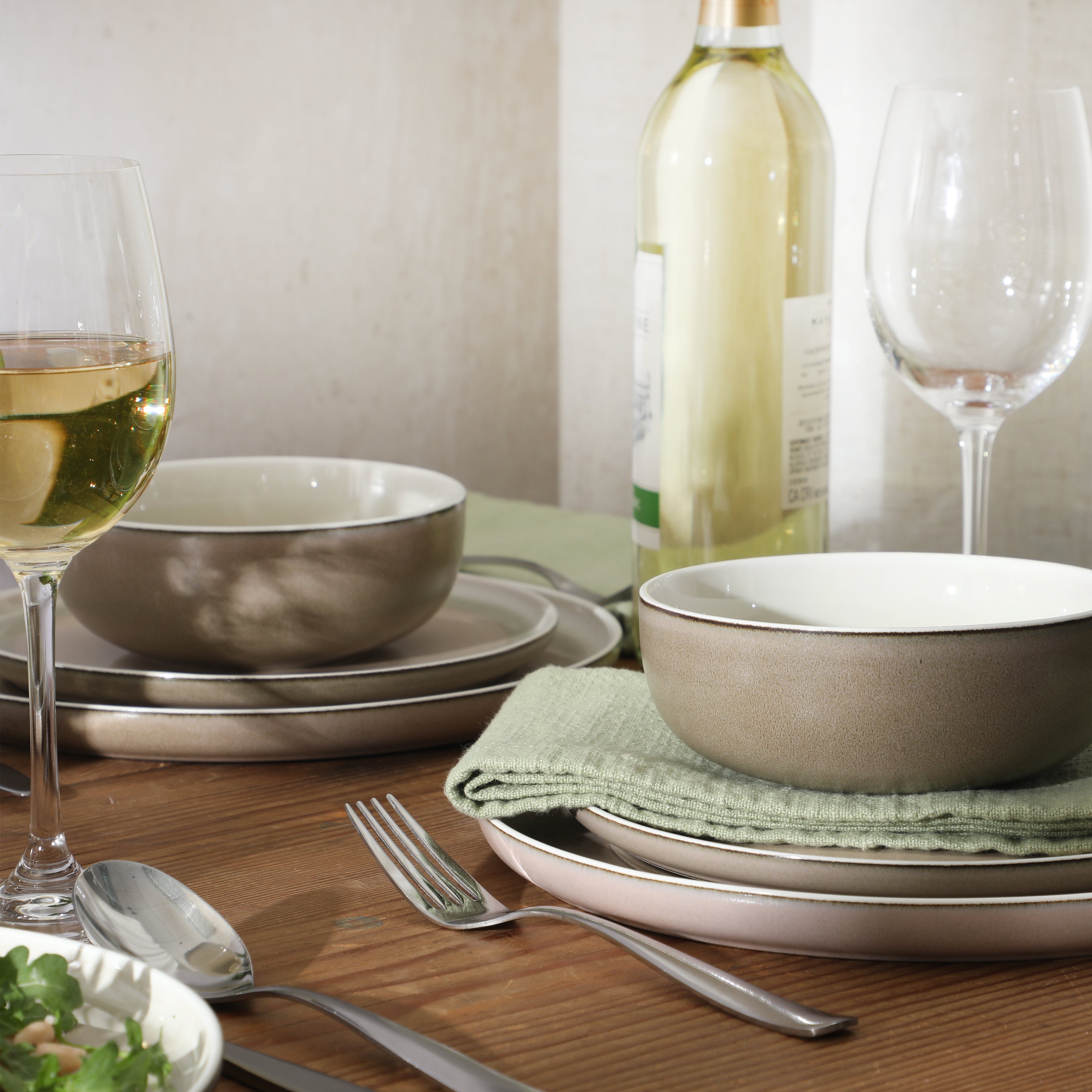 Gibson Elite Island Bay 12-Piece New Bone China Dinnerware Set Service for 4, Reactive Glaze Plates and Bowls, Dishwasher Safe