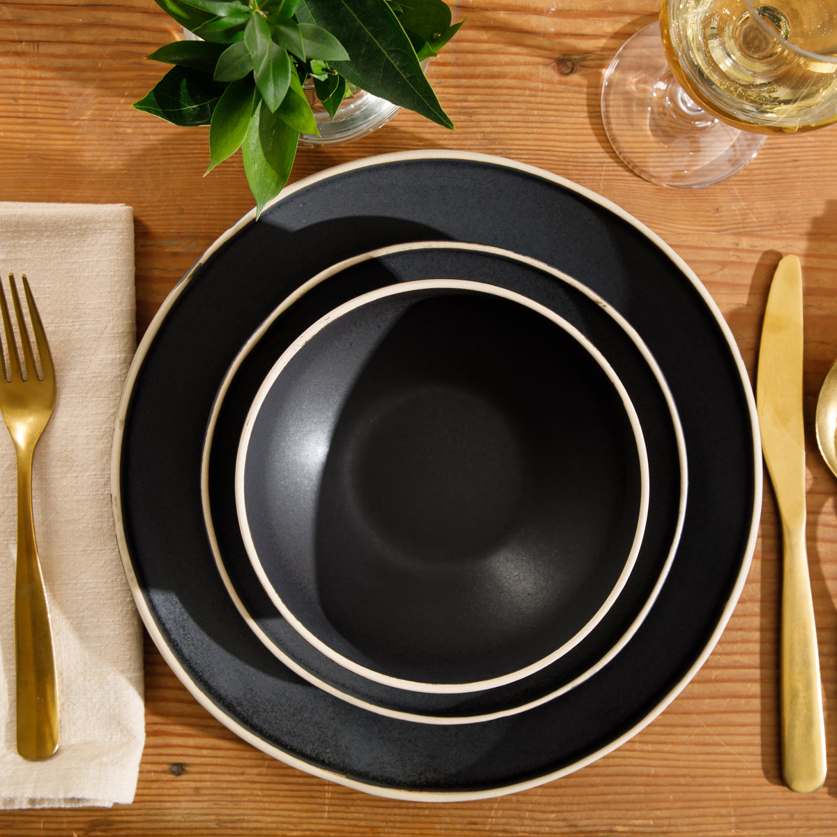 Gibson Elite Lake Country Plates and Bowls Set, 12 Piece Stoneware Dinnerware Set for 4, Reactive Glaze, Dishwasher & Microwave Safe