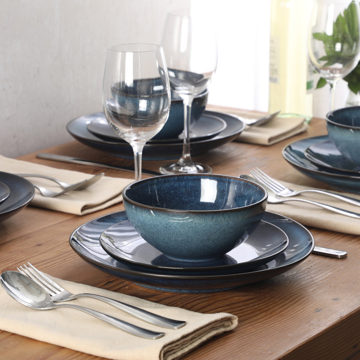 Gibson Elite Castle Peak Plates and Bowls Set, 12-Piece Dinnerware Set, Reactive Glaze Stoneware Dishes, Dinner Plates, Salad Plates & Cereal Bowls