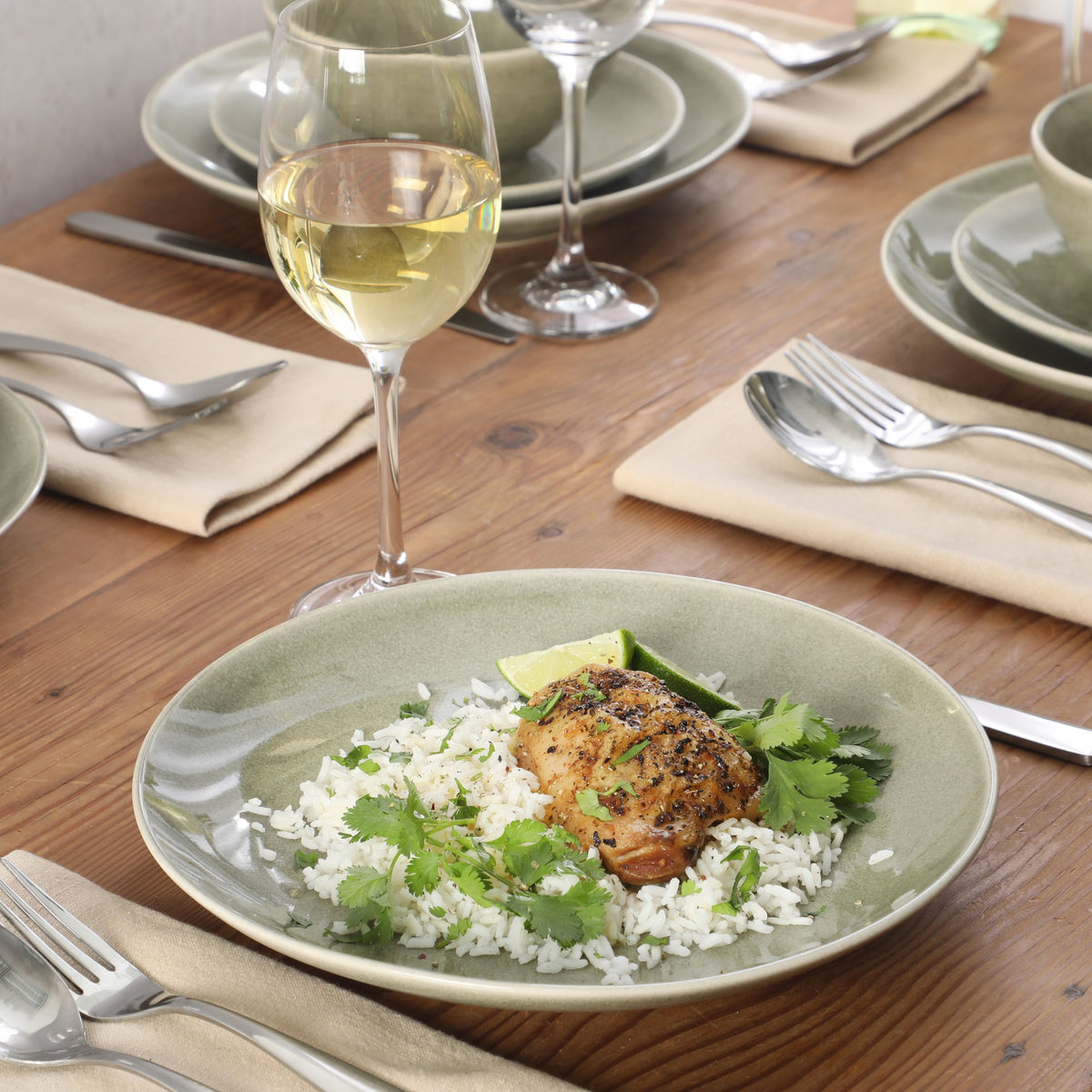 Gibson Elite Castle Peak Plates and Bowls Set, 12-Piece Dinnerware Set, Reactive Glaze Stoneware Dishes, Dinner Plates, Salad Plates & Cereal Bowls