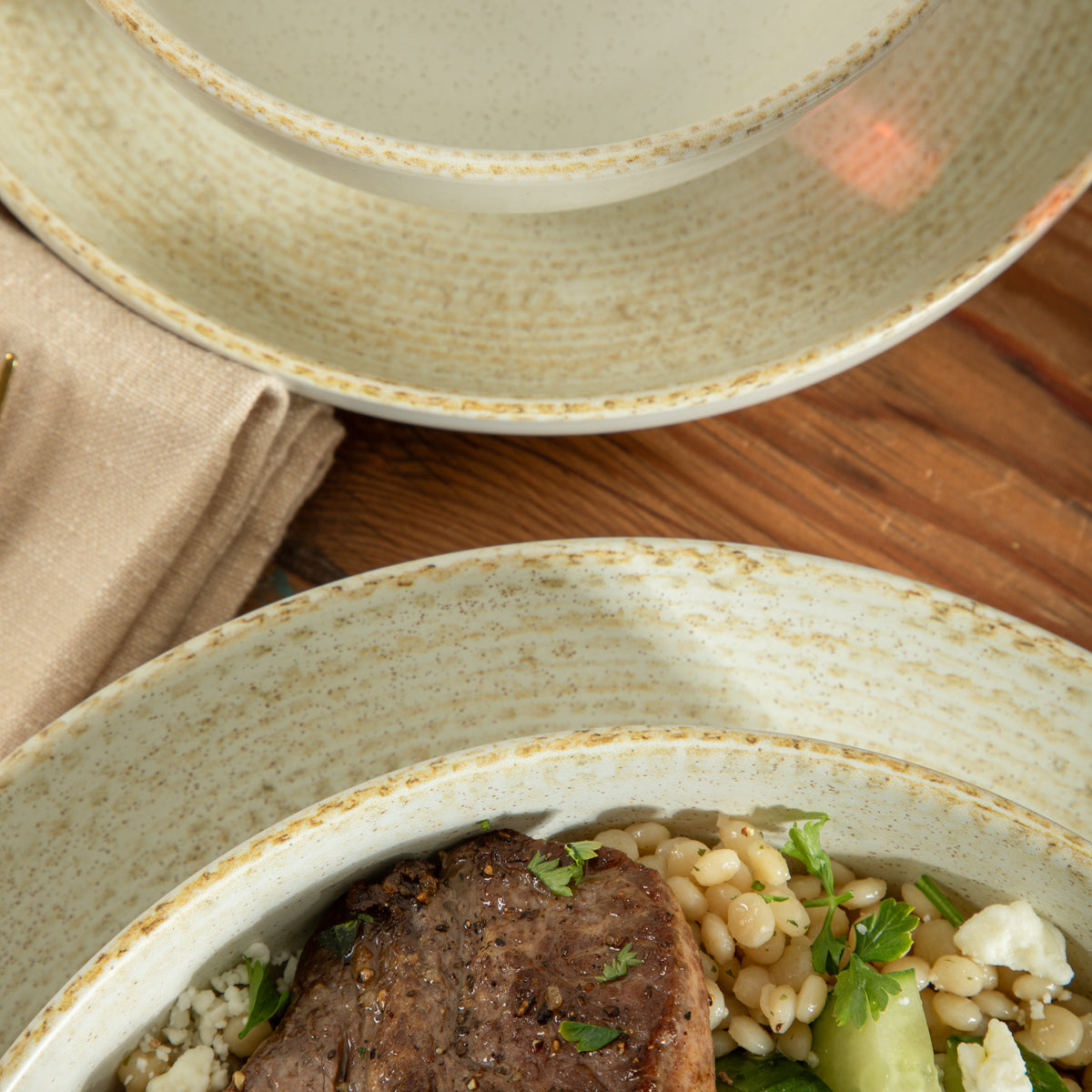 Gibson Elite Quail Hill Stoneware Dinnerware Set, Cream, Service for 4, 16 Piece