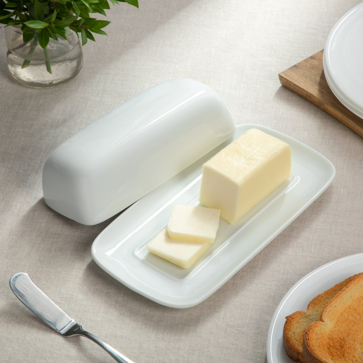 Gibson Home Gracious Dining Ceramic Butter Dish with Lid, 8.3 Inch, White