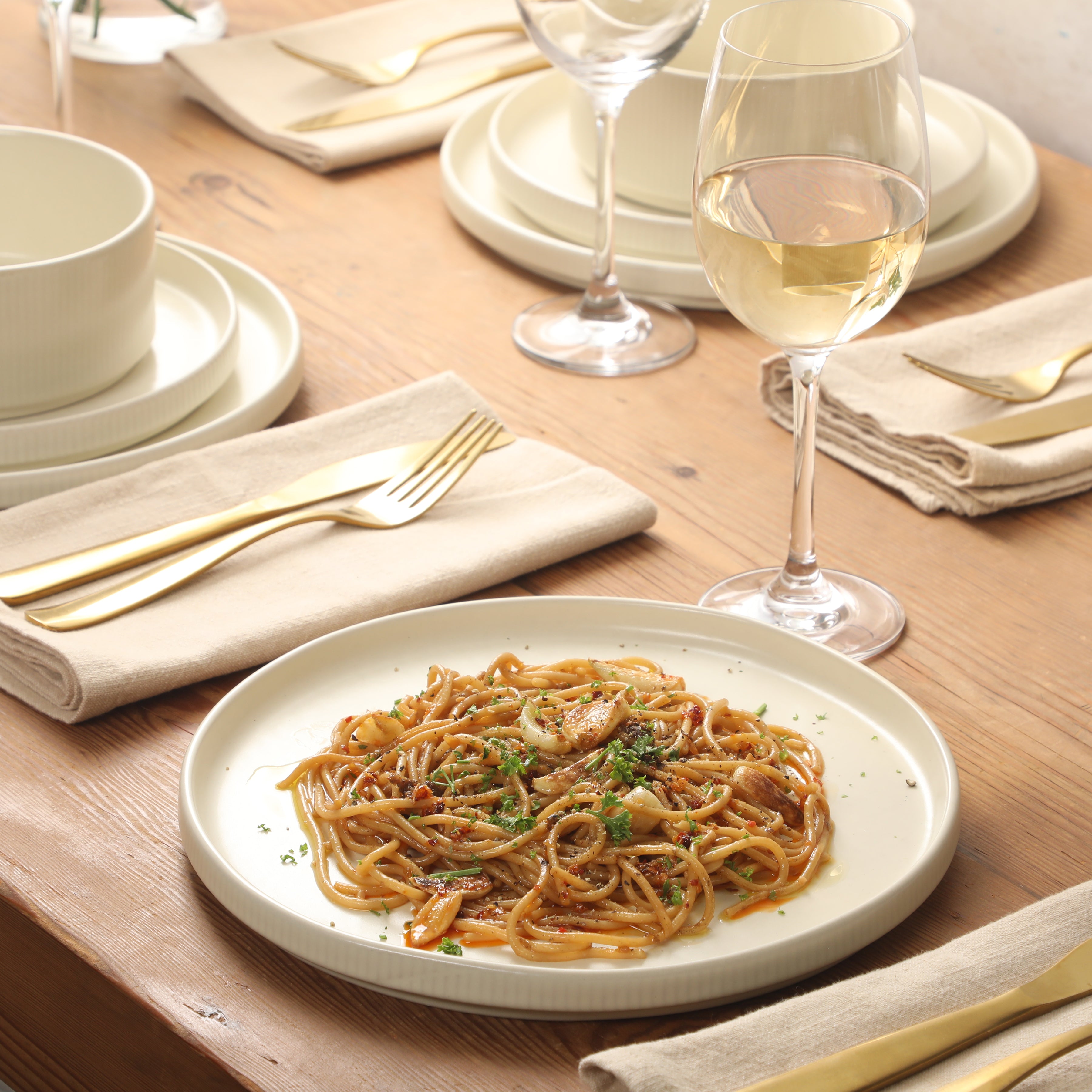 Gibson Elite Avant-Garde 12 Piece Stoneware Dinnerware Set for 4, Plates and Bowls Set with Reactive Glaze,  Dinner Plates, Salad Plates, Bowls