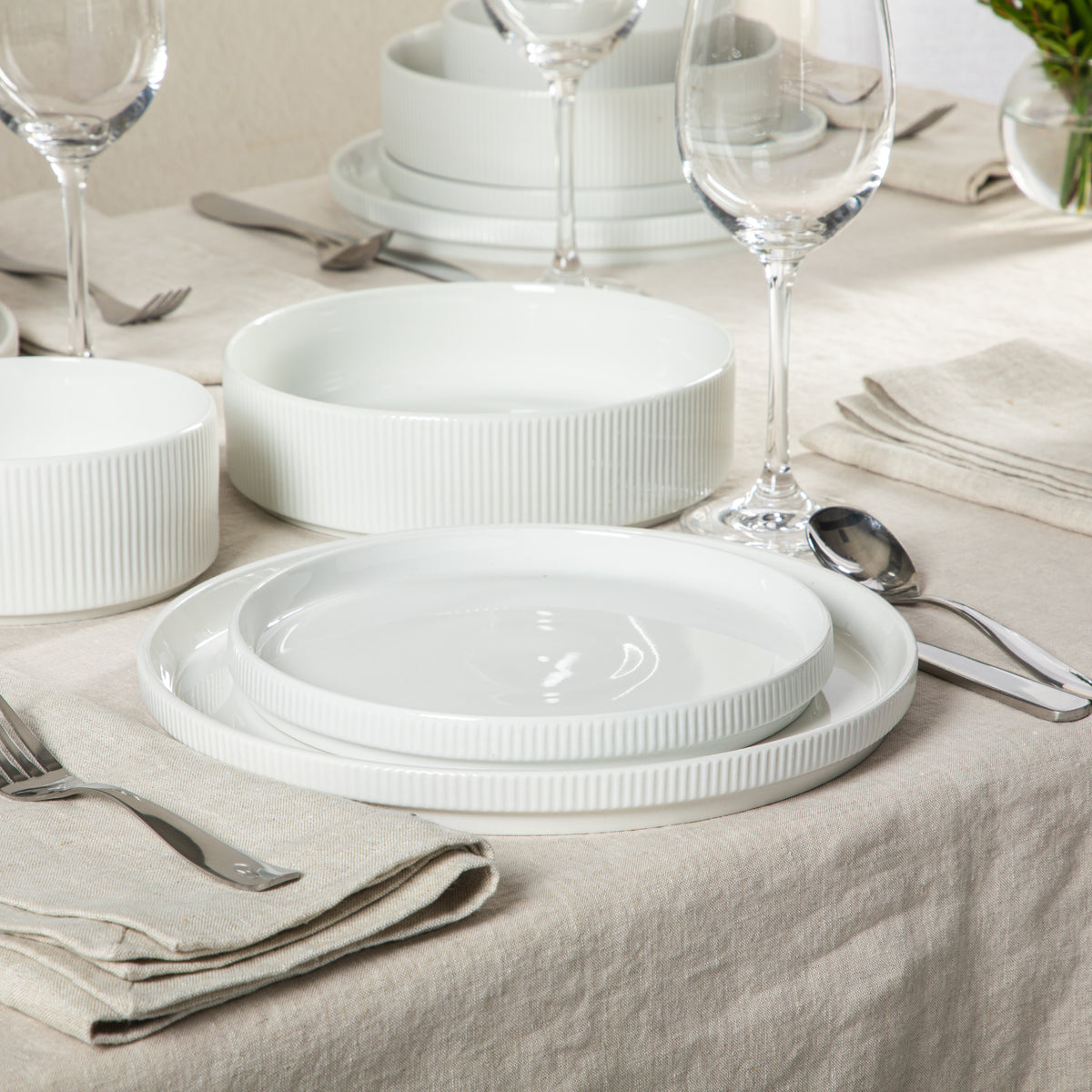 Gibson Home Plates and Bowls Set, 16 Piece Ceramic Dinnerware Set for 4, Stackable, Dishwasher & Microwave Safe, White