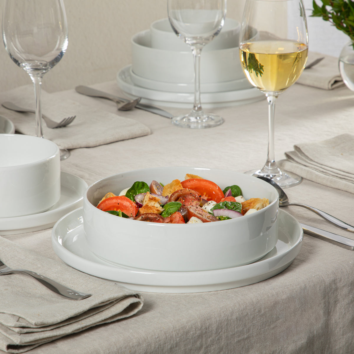Gibson Home Plates and Bowls Set, 16 Piece Ceramic Dinnerware Set for 4, Stackable, Dishwasher & Microwave Safe, White