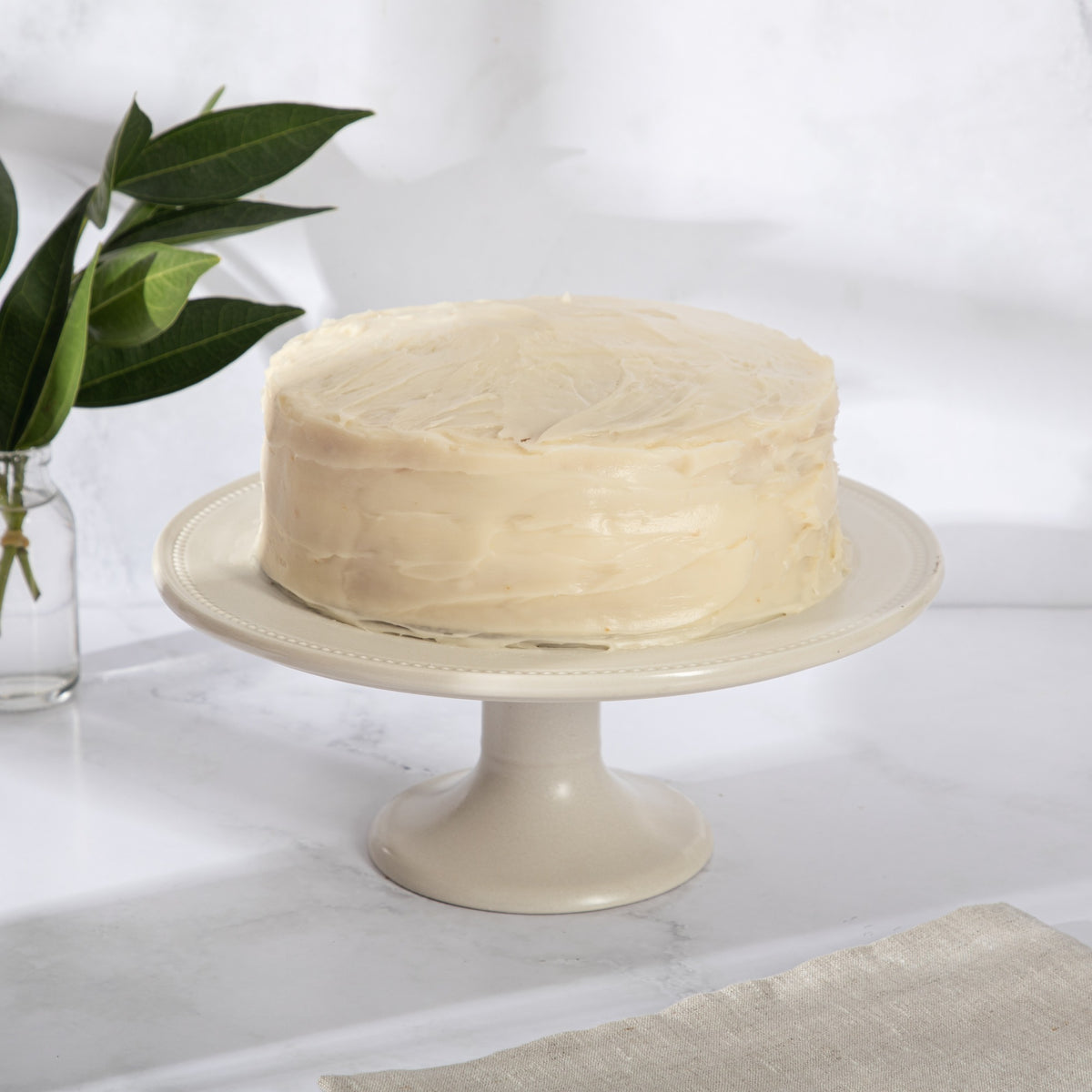 Sur La Table Kitchen Essentials Dot and Dine Cake Stand - lifestyle