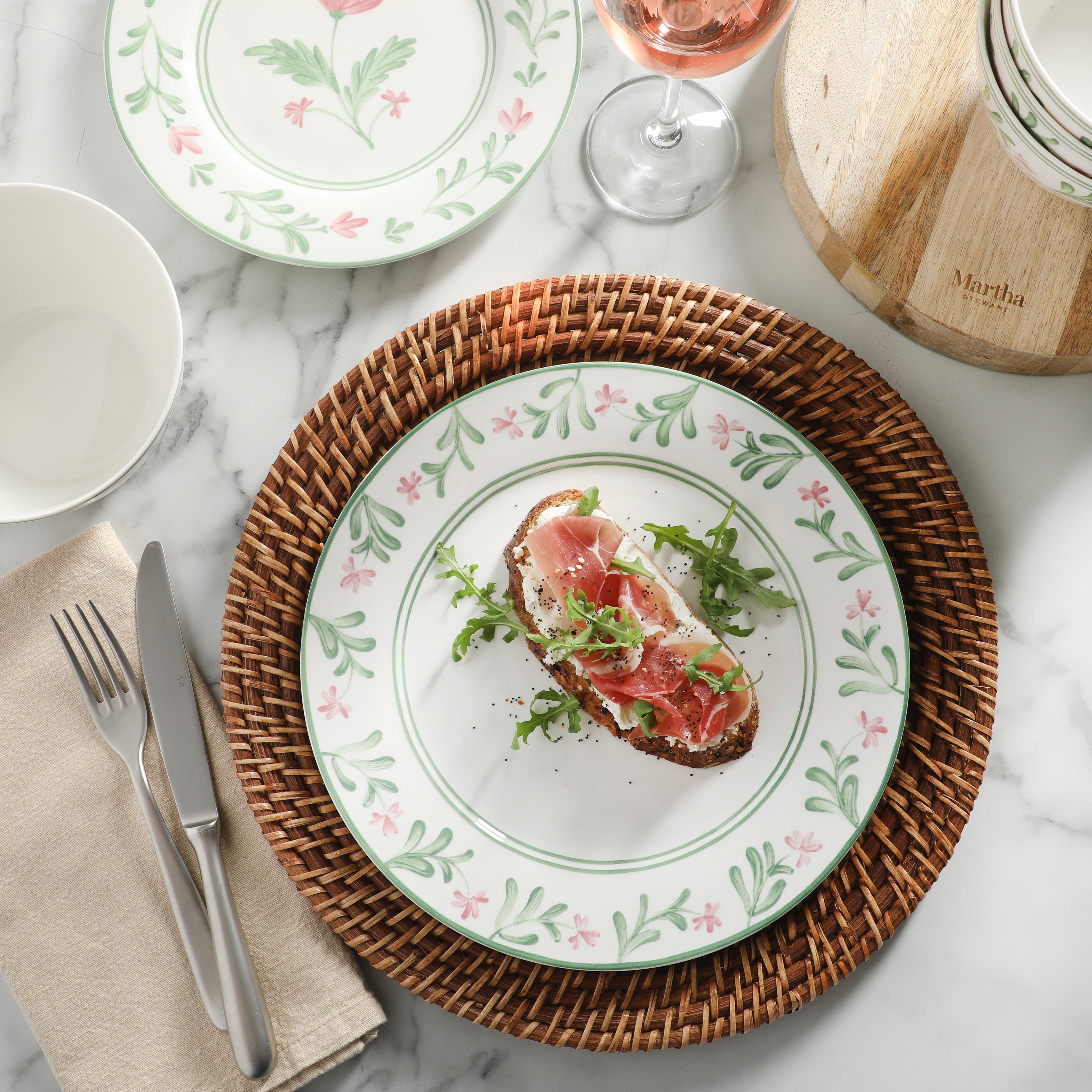 Martha Stewart Maiden Crown 12-Piece Dinnerware Set – Vegan Bone China