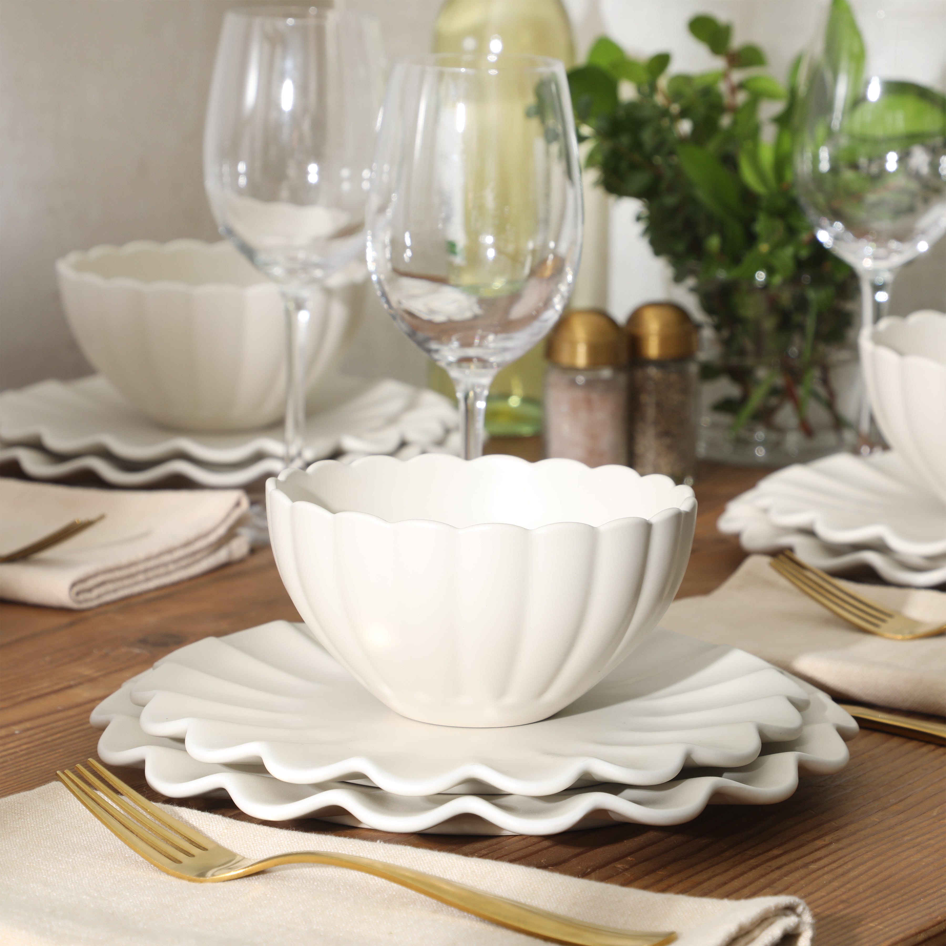 Gibson Elite Plates and Bowls Sets, 12-Piece Stoneware Dinnerware Set for 4, Scalloped Dish Set with Dinner Plates, Salad Plates & Bowls