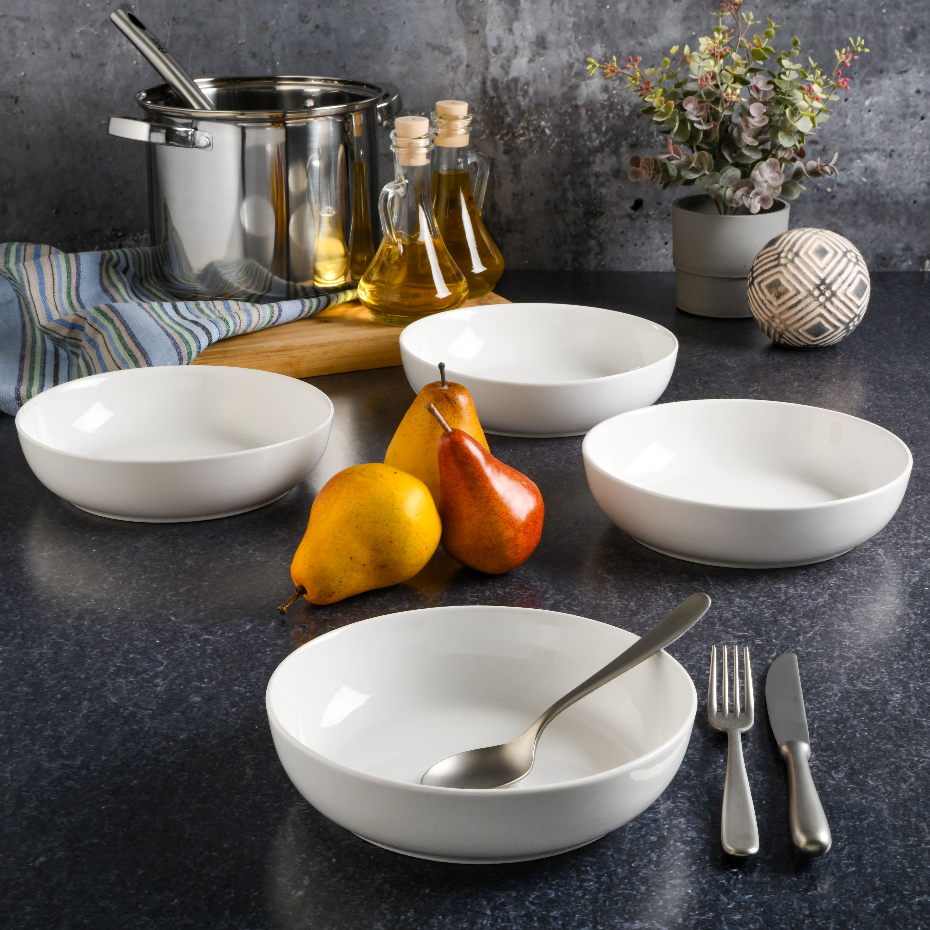 Dinner set with pasta bowls hotsell