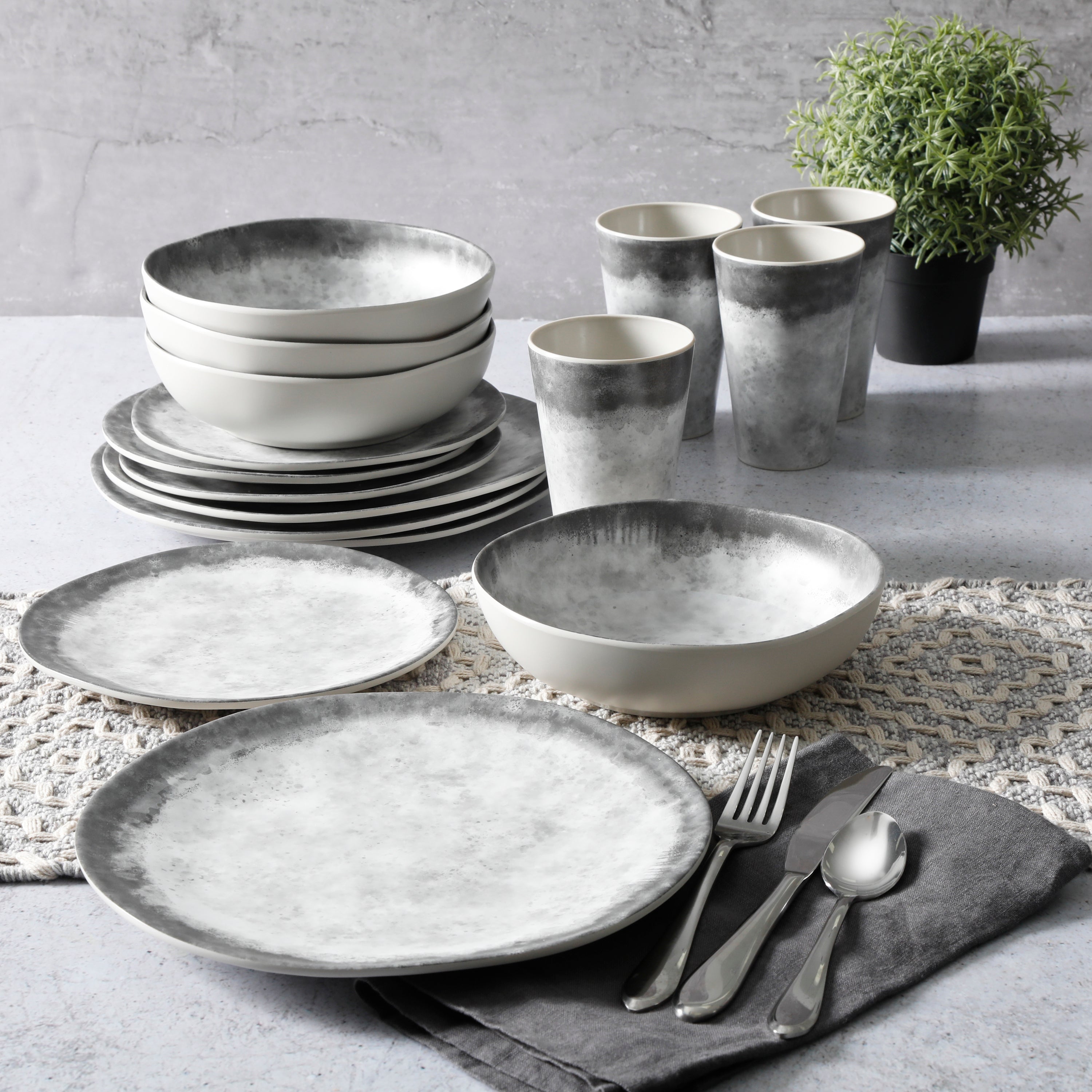 Gibson Home Granite Organic Round Melamine Dinnerware Set, Service for Four (16pcs), Marble