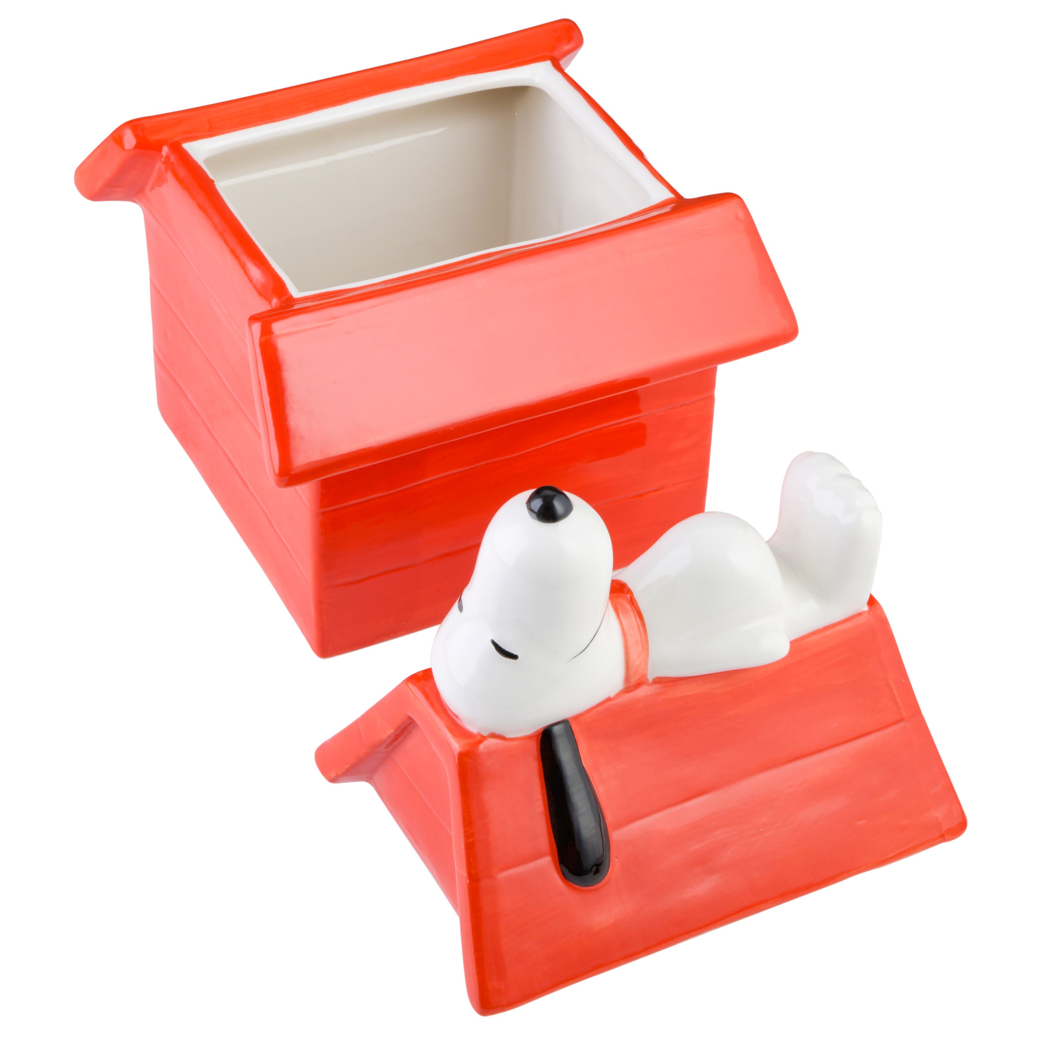 Peanuts Classic Snoopy Doghouse 11